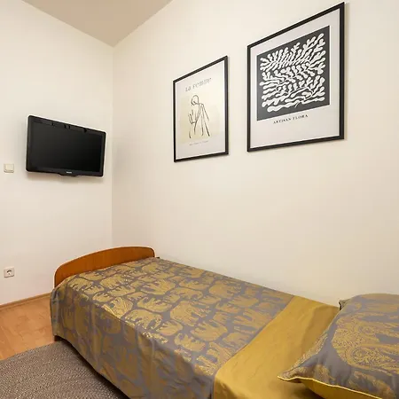 Apartment Nivi