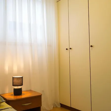 Nivi *